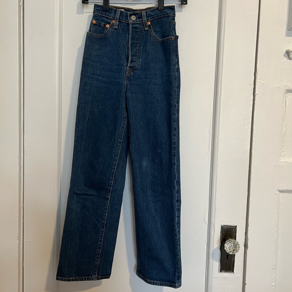 Levi’s Ribcage Straight Jeans